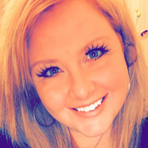 Meet your Posher, Sara - Picture 1 of 1